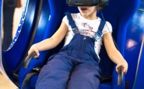 аппарат в шлеме Oculus Rift