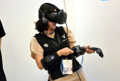 TactSuit костюм для погружения в VR